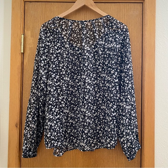 OLD NAVY • Semi-Sheer Floral Long Sleeve Top - Size L - Picture 9 of 16